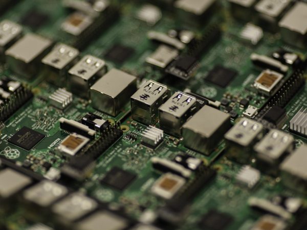 usb-technology-green-microchip-57007
